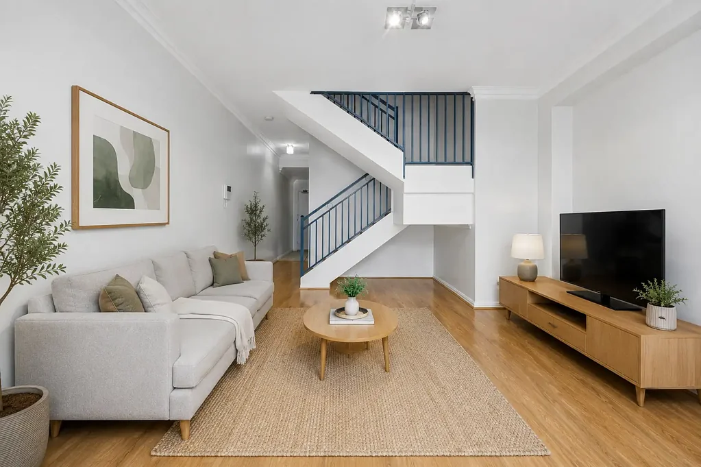 Strathfield 1कमरा Stunning Split-level  Apartment Near Strathfield Plaza