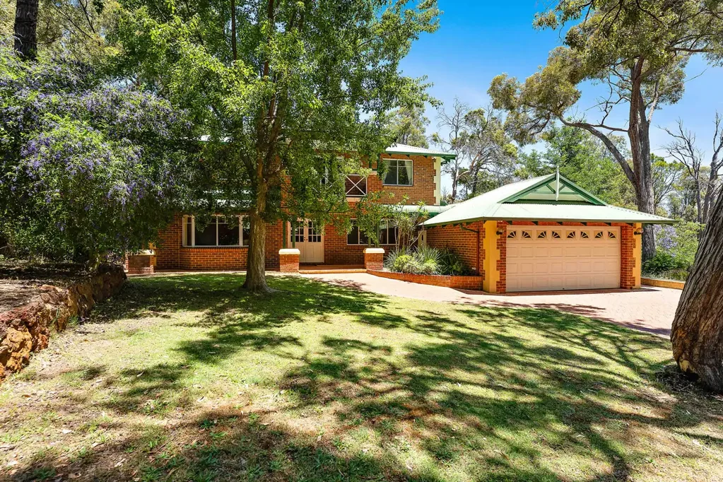 1 Sophia Grove, Roleystone, WA 6111