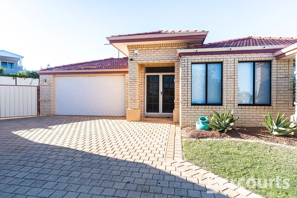 Wannanup 4房  Renovated and Spacious !!   View  by appointment only  -  Michael  0417 927 159 to register