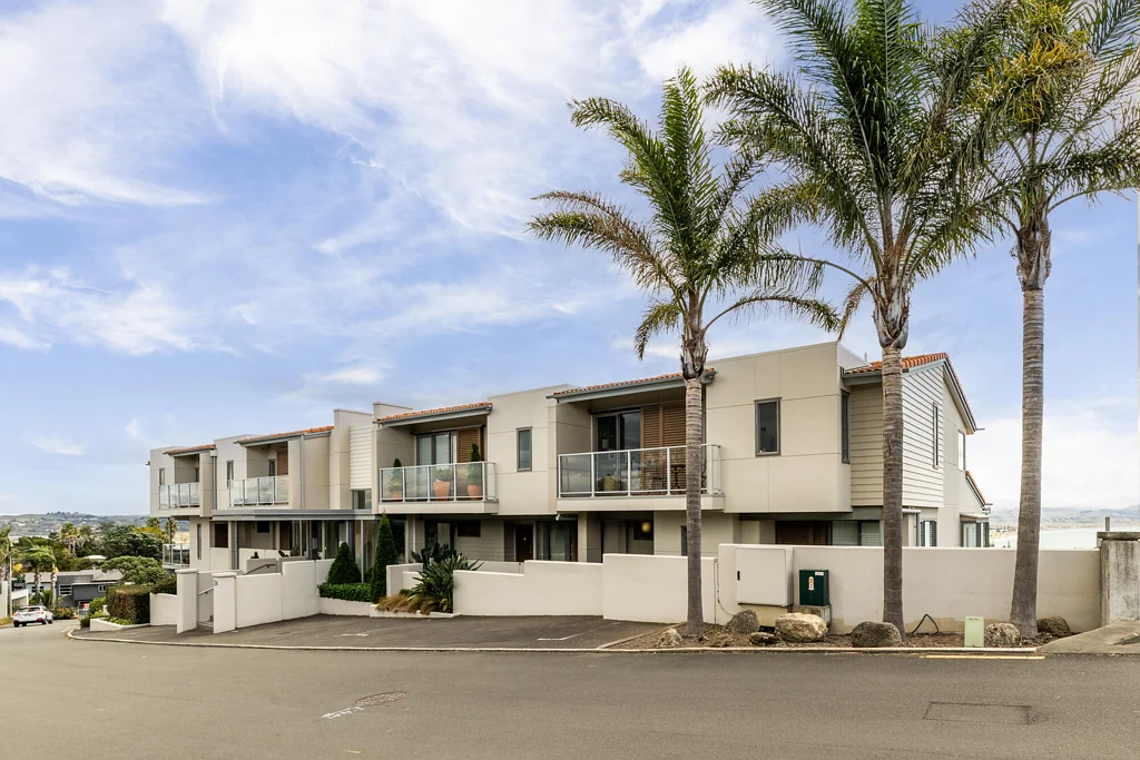 Napier Hill 2Habitaciones Overseas Vendor Wants This Sold