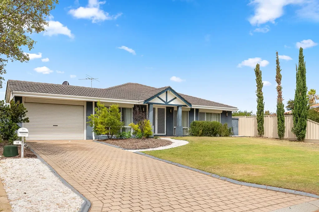 19 Torbay Mews, Warnbro, WA 6169