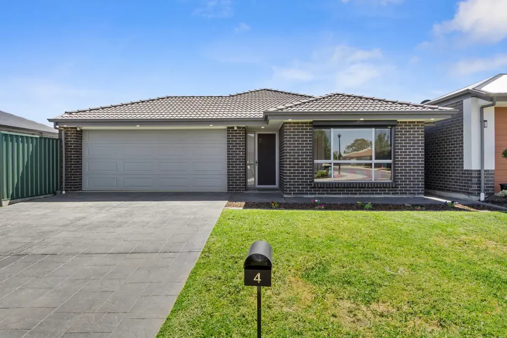 4 Braeview Circuit, Evanston, SA 5116