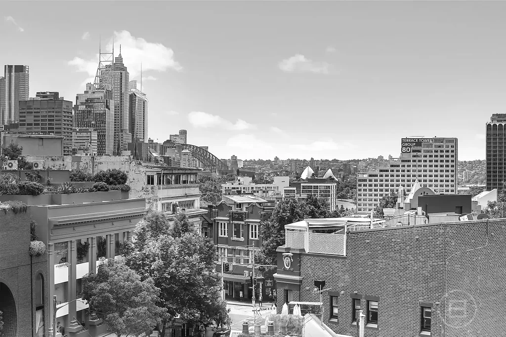 Darlinghurst 1房 北向城市天际线 落地玻璃阳台 全厨房空间 社区屋顶露台 步行便利生活 Auction