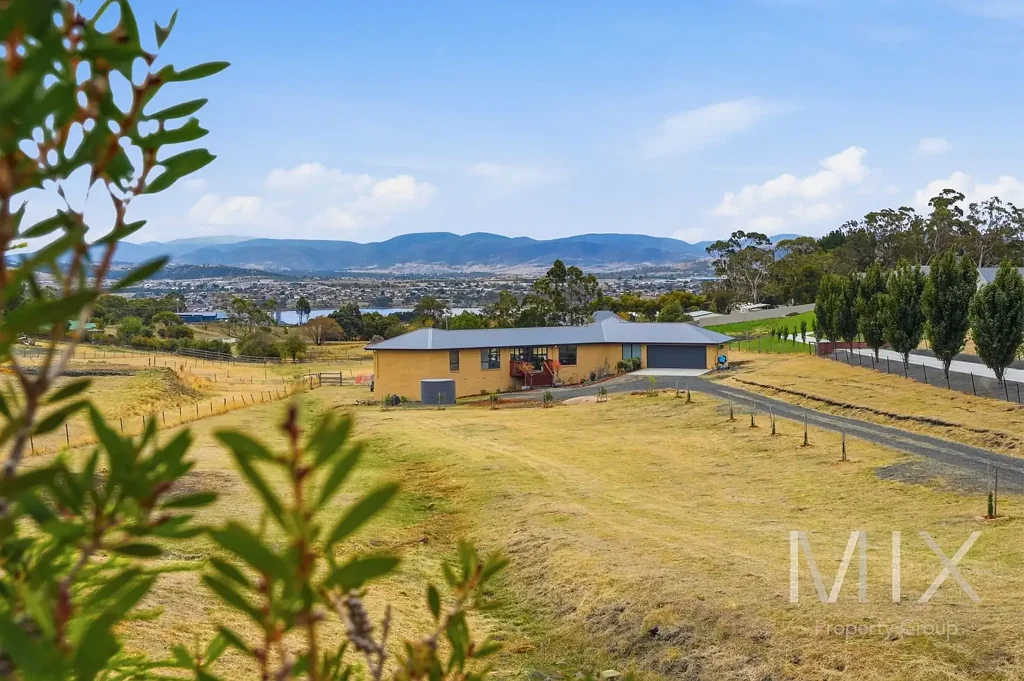 Granton 3 Bedroom Private Family Retreat on 3.5 Acres