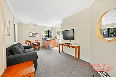 Pokolbin 2房  Unique Hunter Valley Investment or Weekend Retreat