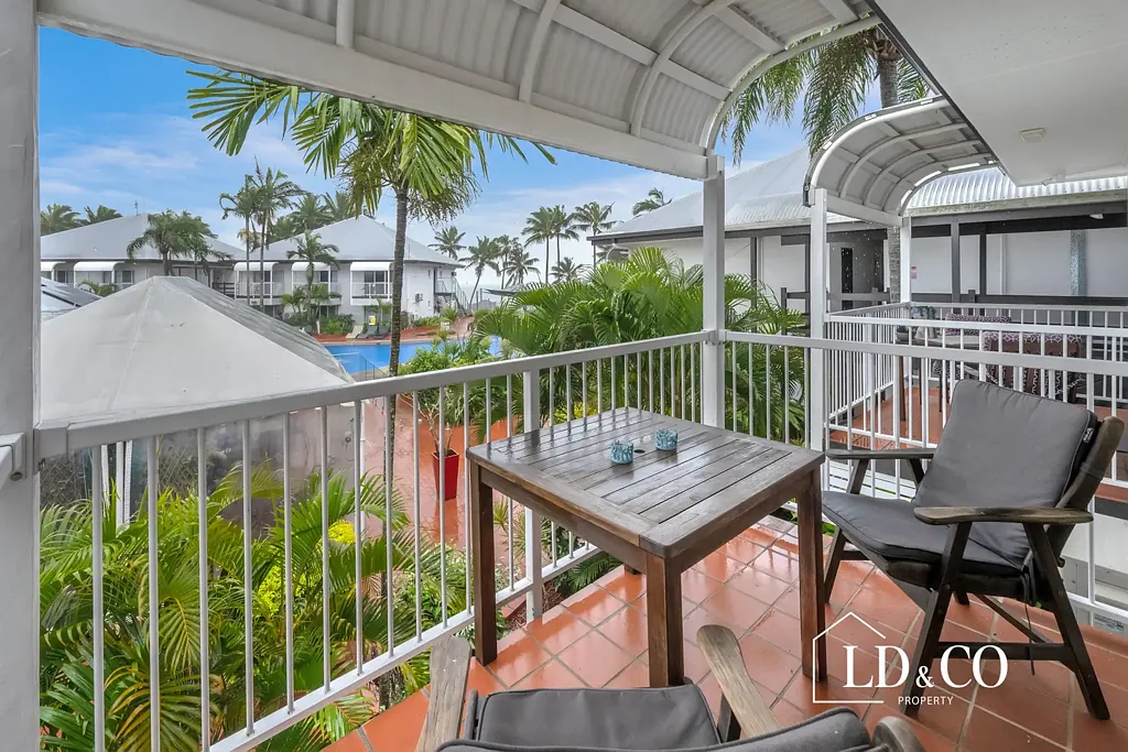 Dolphin Heads 1ਬੈੱਡਰੂਮ Relaxed Coastal Living with Investment Appeal in Beachfront Resort Setting