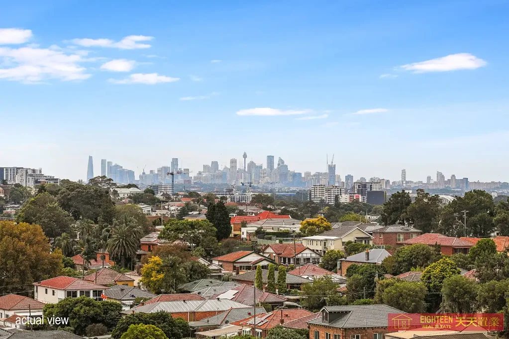 North facing one bedroom plus large study room apartment