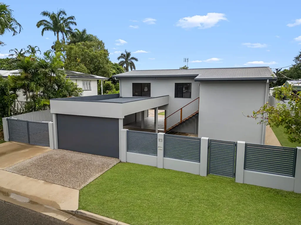 13 Charles Street, Gulliver, QLD 4812