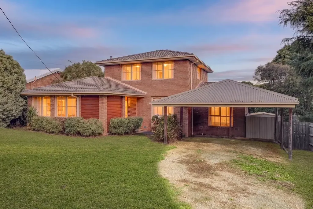 Mooroolbark 5 Bedroom Flexible Five-Bedroom Living with Elevated Outdoor Entertaining