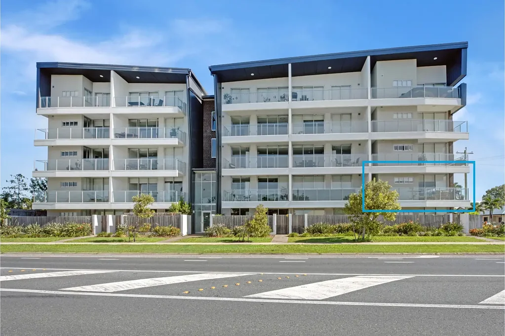 West Mackay 2房  Modern Corner Apartment in Prime West Mackay Location