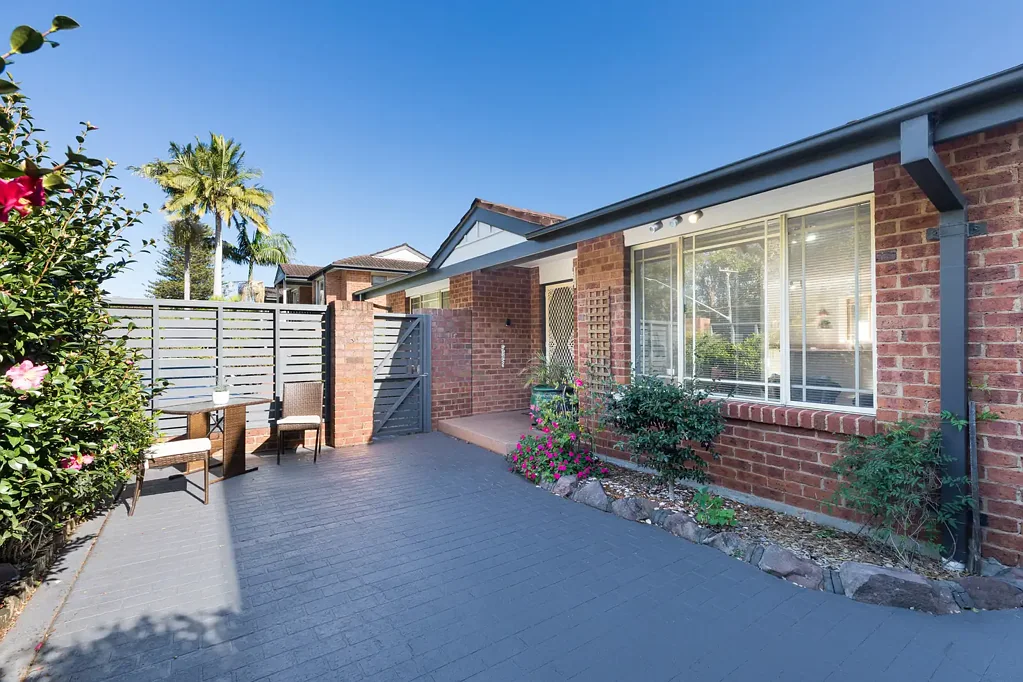 1/33-37 Gannons Road, Caringbah, NSW 2229