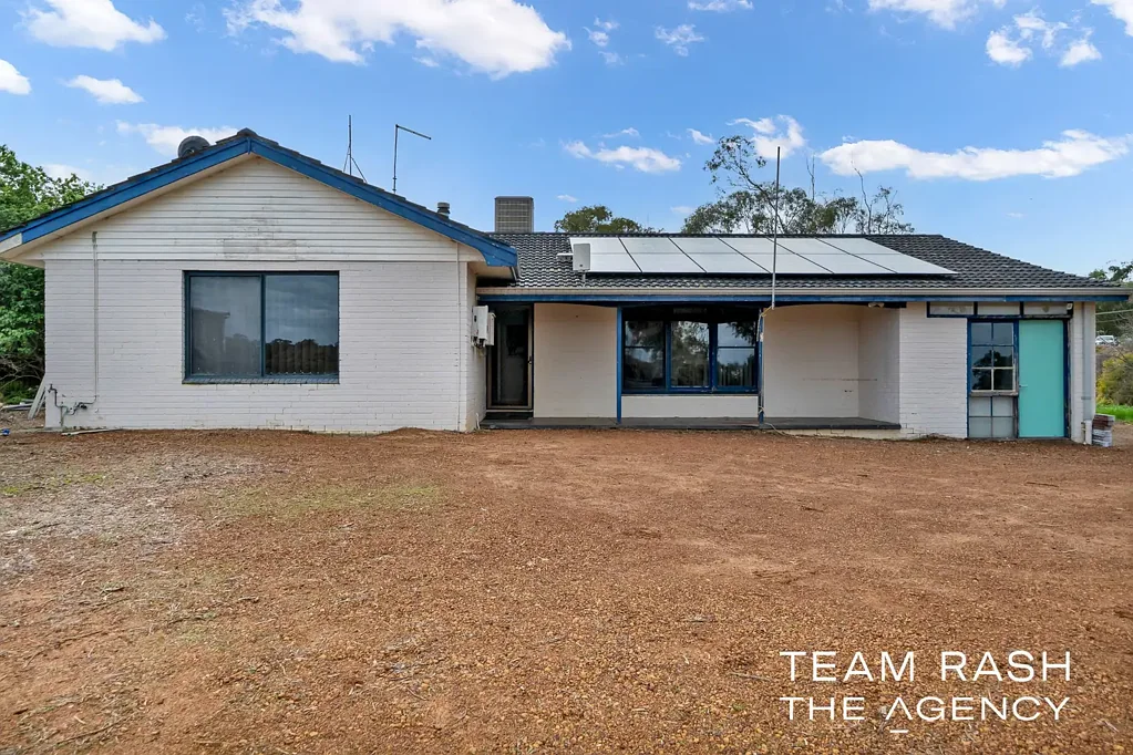 15 Dayrell Road, Nowergup, WA 6032