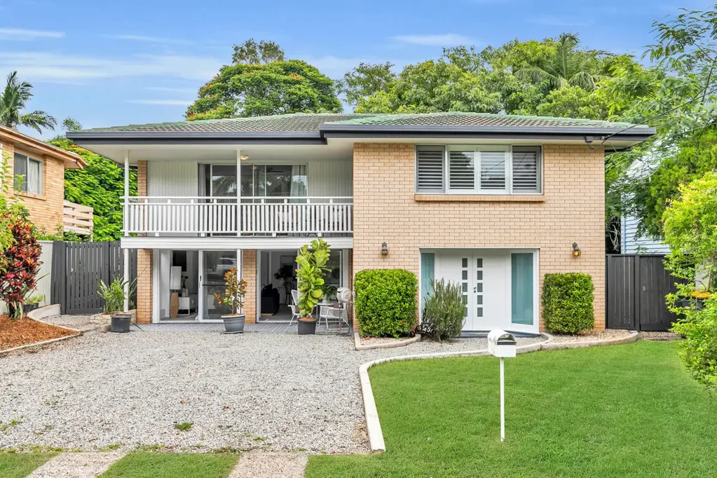 16 Grounds Street, Yeronga, QLD 4104