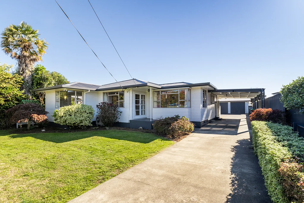 Havelock North 4房  Warm Character with Modern Comforts