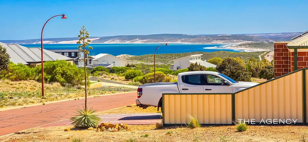 32 Lawrencia Loop, Kalbarri, WA 6536