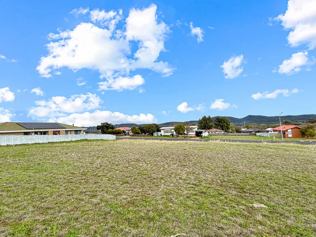 28 Bangalla Crescent, Wellington, NSW 2820