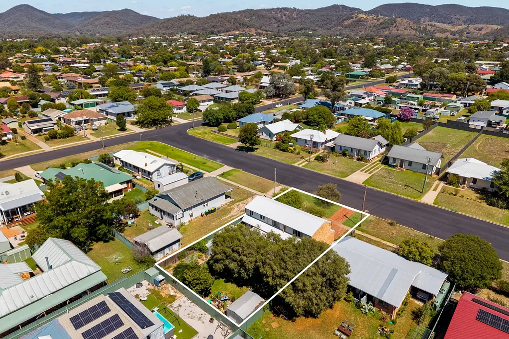 Mudgee 3 Slaapkamer A Timeless South Mudgee Home Filled With Heart, Character & Opportunity
