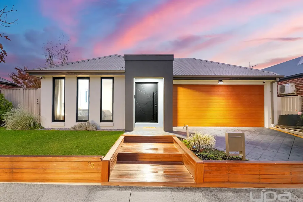 23 Barringo Way, Caroline Springs, VIC 3023
