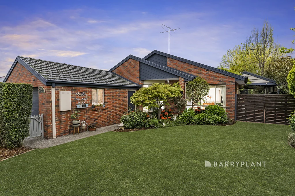 99 Manuka Road, Berwick, VIC 3806