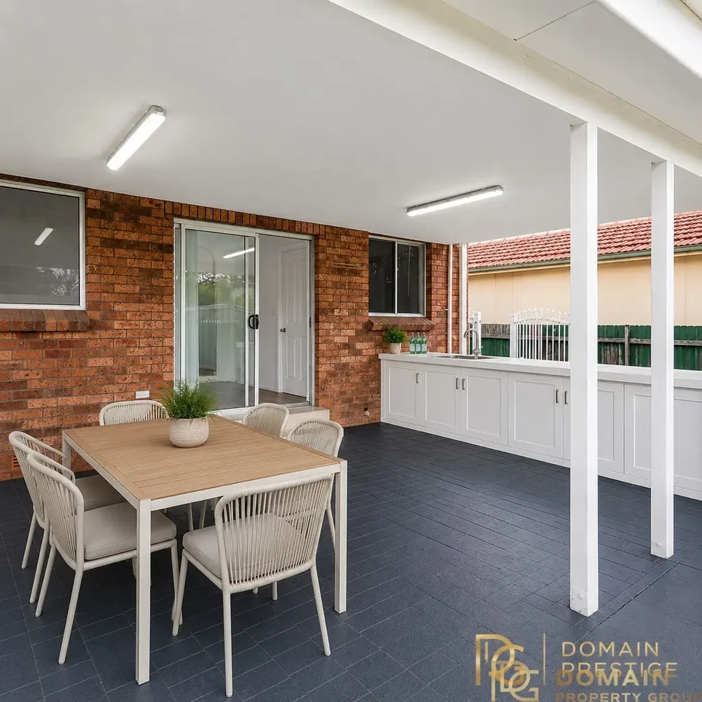 Family Home In Umina