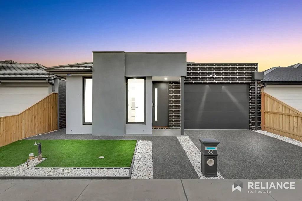 Sunbury 4房 Kingsfield Estate 现代家庭生活，带双主卧套房 Contemporary Family Living with Dual Master Suites in Kingsfield Estate