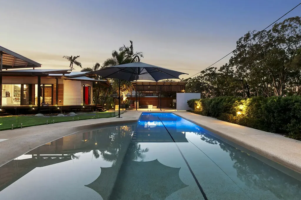 Point Vernon 4બેડરૂમ A Distinctive Expression of Coastal Living