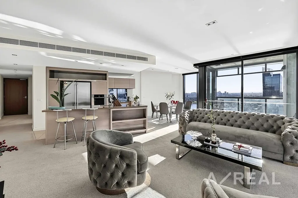 Docklands 3 Bedroom High-end waterfront living immersed in luxury and views