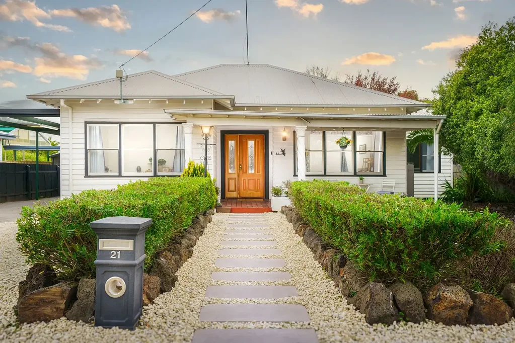 Horsham 4Zimmer Space, Convenience & Plenty of Potential