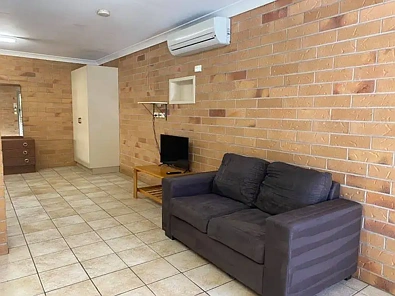 73 Borilla Street, Emerald, QLD 4720, 1 Bedrooms, 1 Bathrooms, Unit