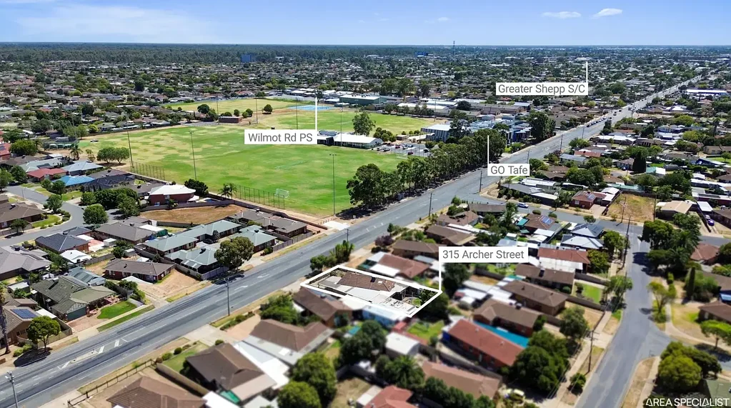Shepparton 3部屋 The Brief: Effortless Living in a Feature-Packed Home!