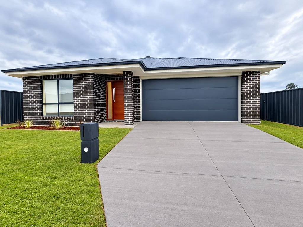Brand New Coral Four Bedroom Home in Bellbird
