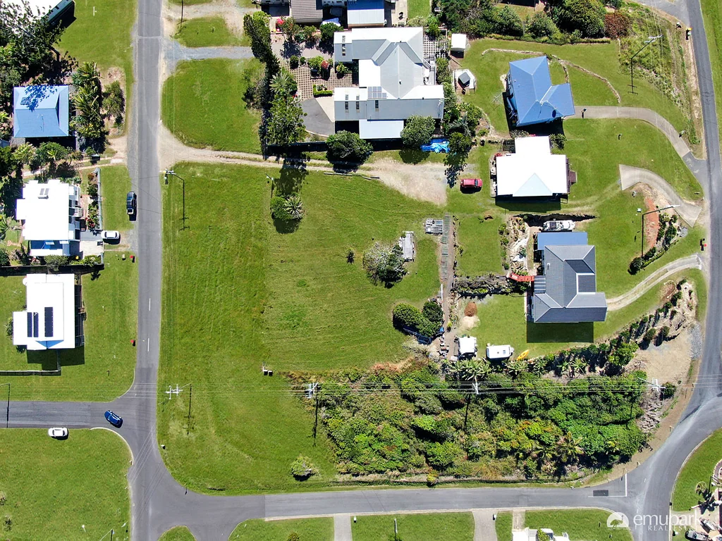 13 Wood Street, Emu Park, QLD 4710