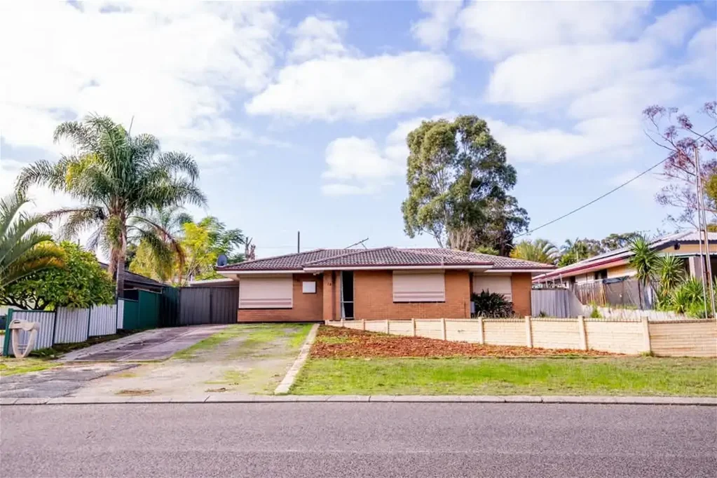 12 Pedder way, Parmelia, WA 6167