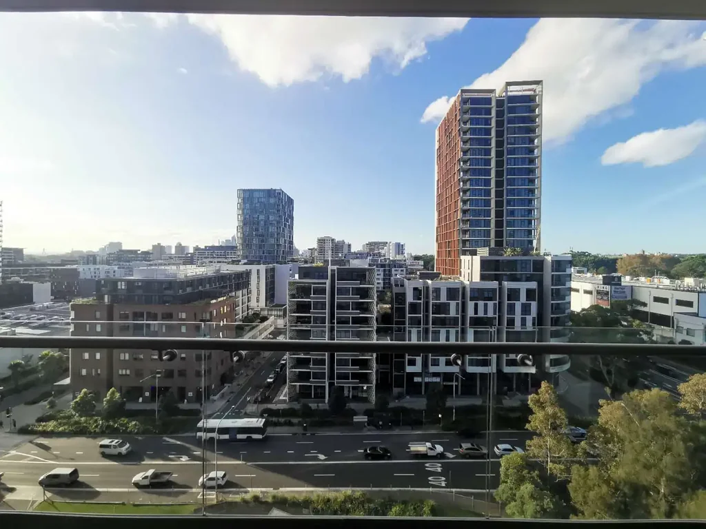 Luxury Split-Level Loft Apartment with Spectacular North-Facing Views!
