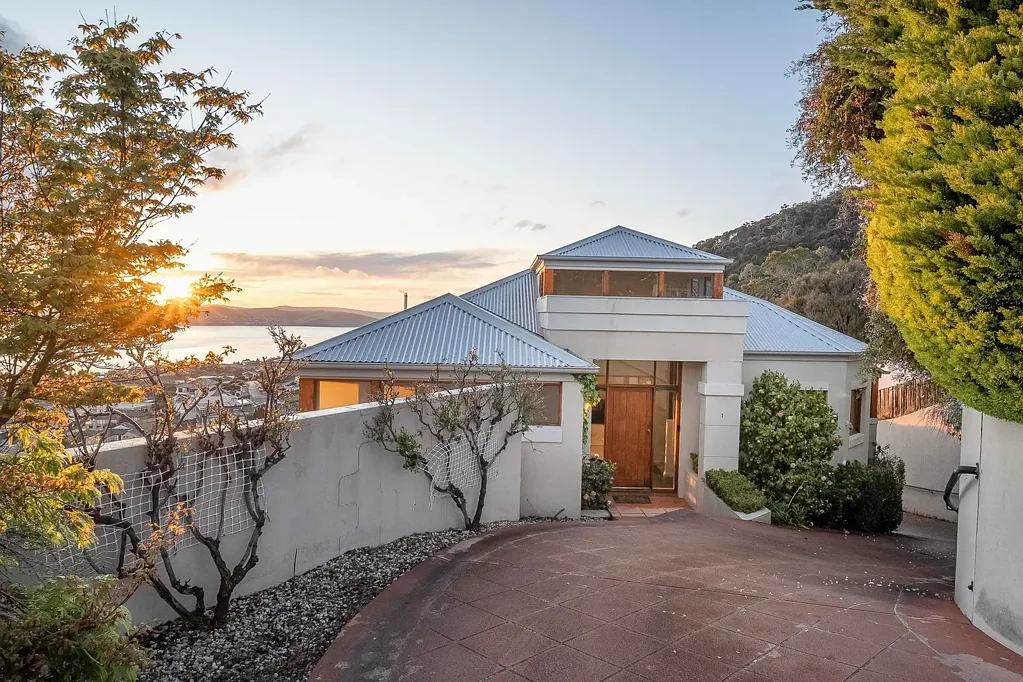 1/28 Marlborough Street, Sandy Bay, TAS 7005