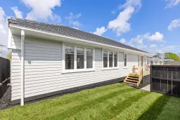 2/15 Hamurana Road, Te Atatu Peninsula