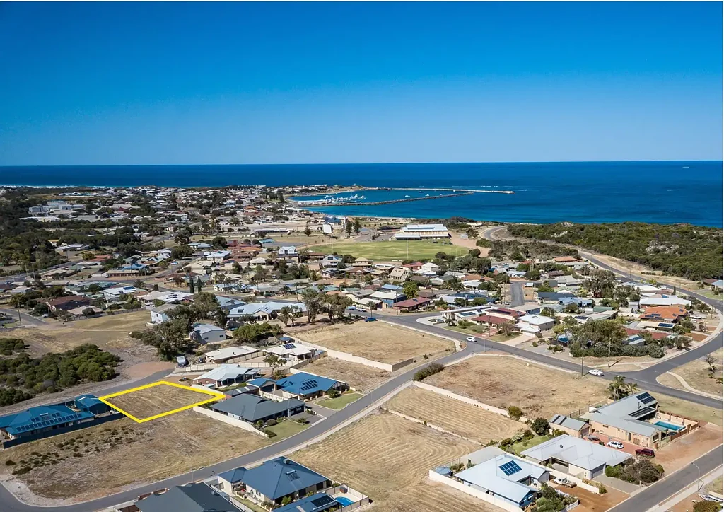 Port Denison Be a Part of the Popular Coastal Town of Port Denison!