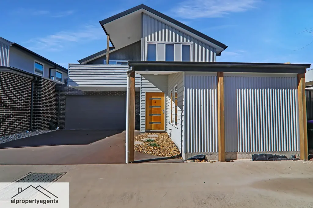Horsham 3 Bedroom Location, Location, Location...