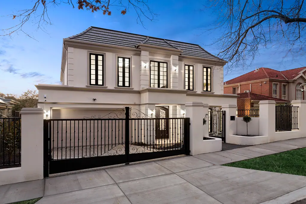 Box Hill 6部屋 Brand New French Provincial Luxury in the Heart of Box Hill