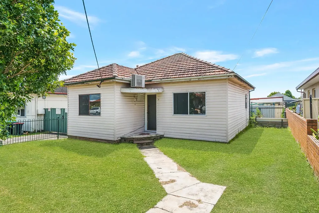 Liverpool 5Kwarto MUST BE SOLD! - PRIME R3 ZONED DEVELOPMENT OPPORTUNITY