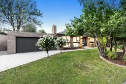 2 Barkala Close, Greensborough