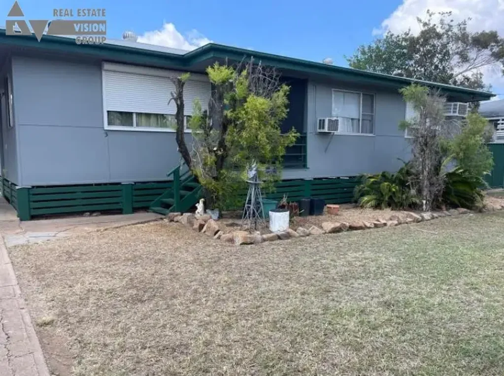 3 Mulga St, Blackwater, QLD 4717