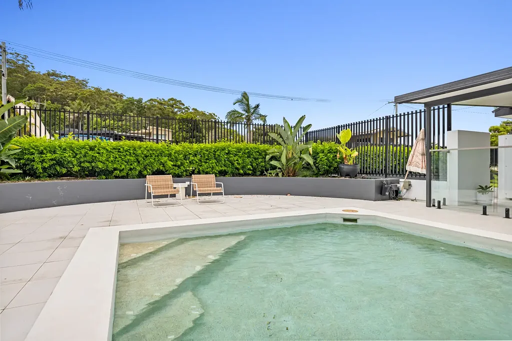 5 Cooloola Drive, Rainbow Beach, QLD 4581