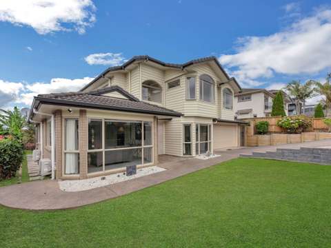 Manurewa 5部屋 A Timeless Brick & Tile Family Heaven in Gardens!