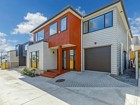 8B Pax Avenue, Forrest Hill, North Shore City, Auckland