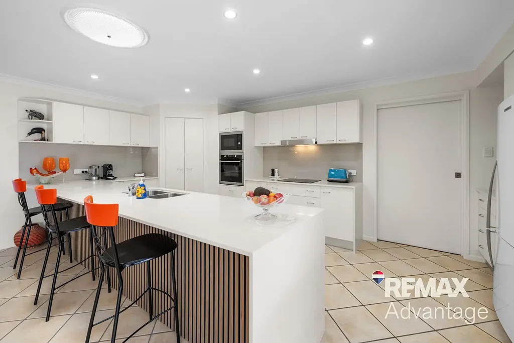 32 Schooner Circuit, Manly West, QLD 4179