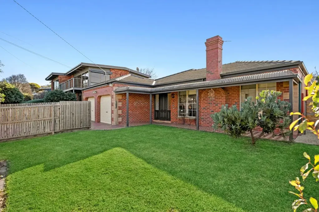 Jan Juc 4 Bedroom EFFORTLESS JAN JUC LIVING – MODERN FAMILY HOME IN A DESIRABLE LOCATION!!