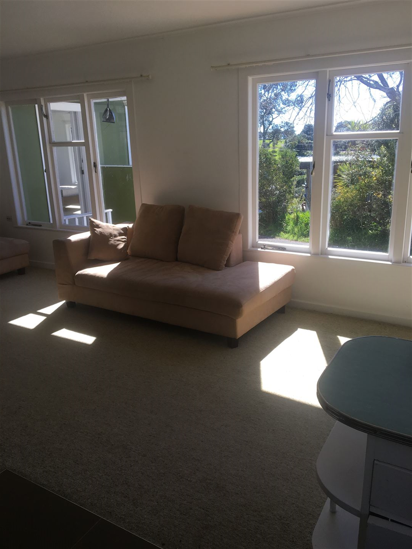 81 Castor Bay Road, Castor Bay, Auckland - North Shore, 2部屋, 1バスルーム