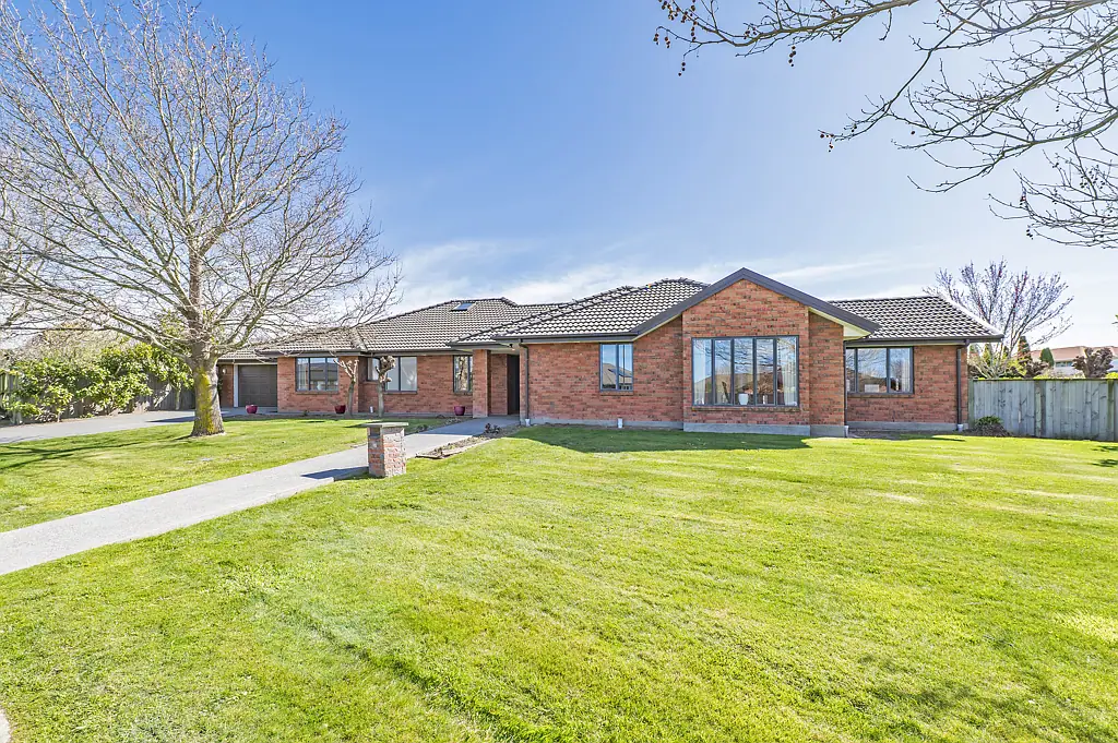 Lincoln 4chambre Something Special on Southfield