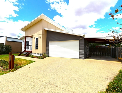 242 Upper McDowall Street, Roma, South West, 4 chambres, 2 salles de bain, House